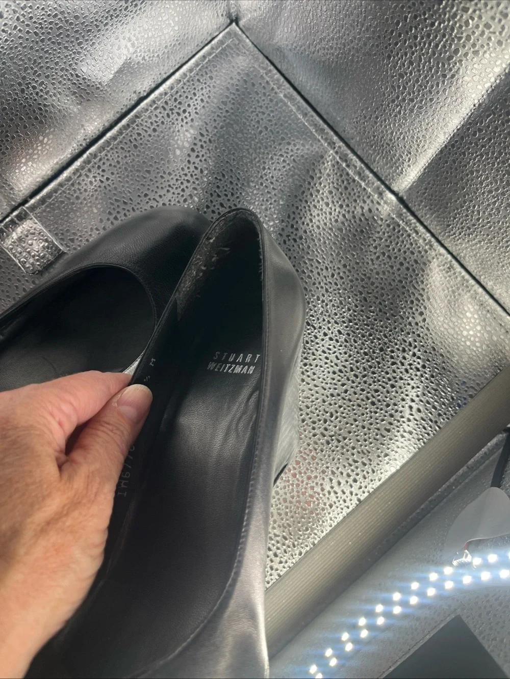 Stuart Weitzman Black Leather Round-Toe Pumps